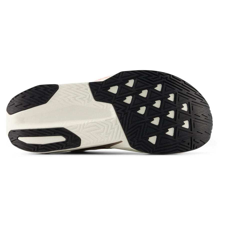 New Balance FuelCell Rebel V5 W Marrón