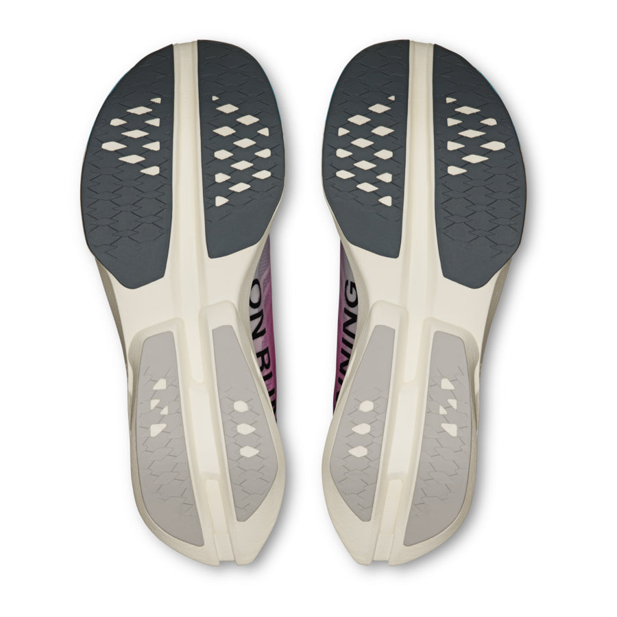 On Running Cloudboom Strike