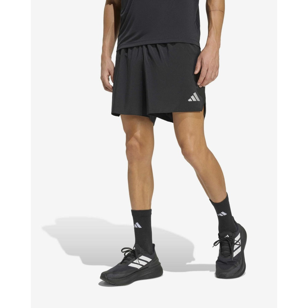 Short de running Adidas adi365 Running Essentials 5 pulgadas negro, vista frontal puesto