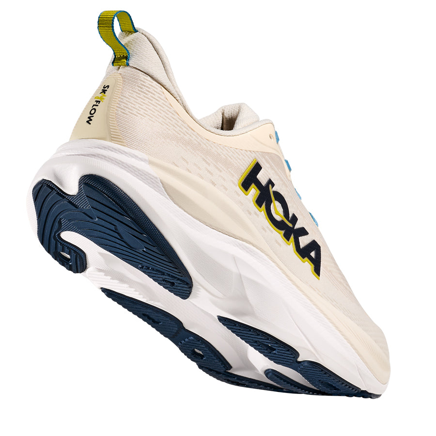 Hoka One One Skyflow