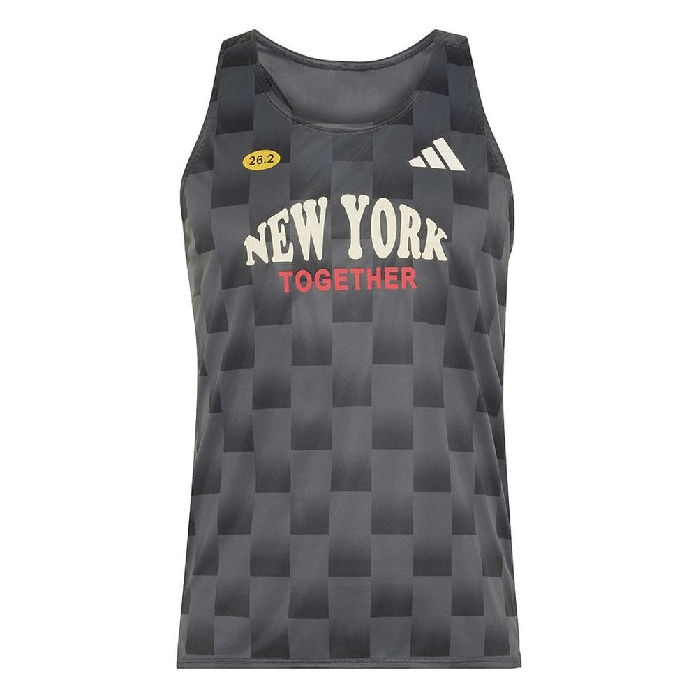 Camiseta tirantes Adidas Adizero NYC gris oscuro con estampado a cuadros y logo New York Together, vista frontal
