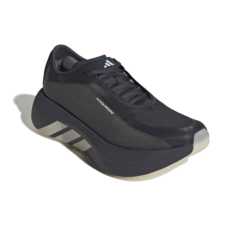 Zapatillas Adidas Hyperboost Edge Koumori Negro Crema vista tres cuartos