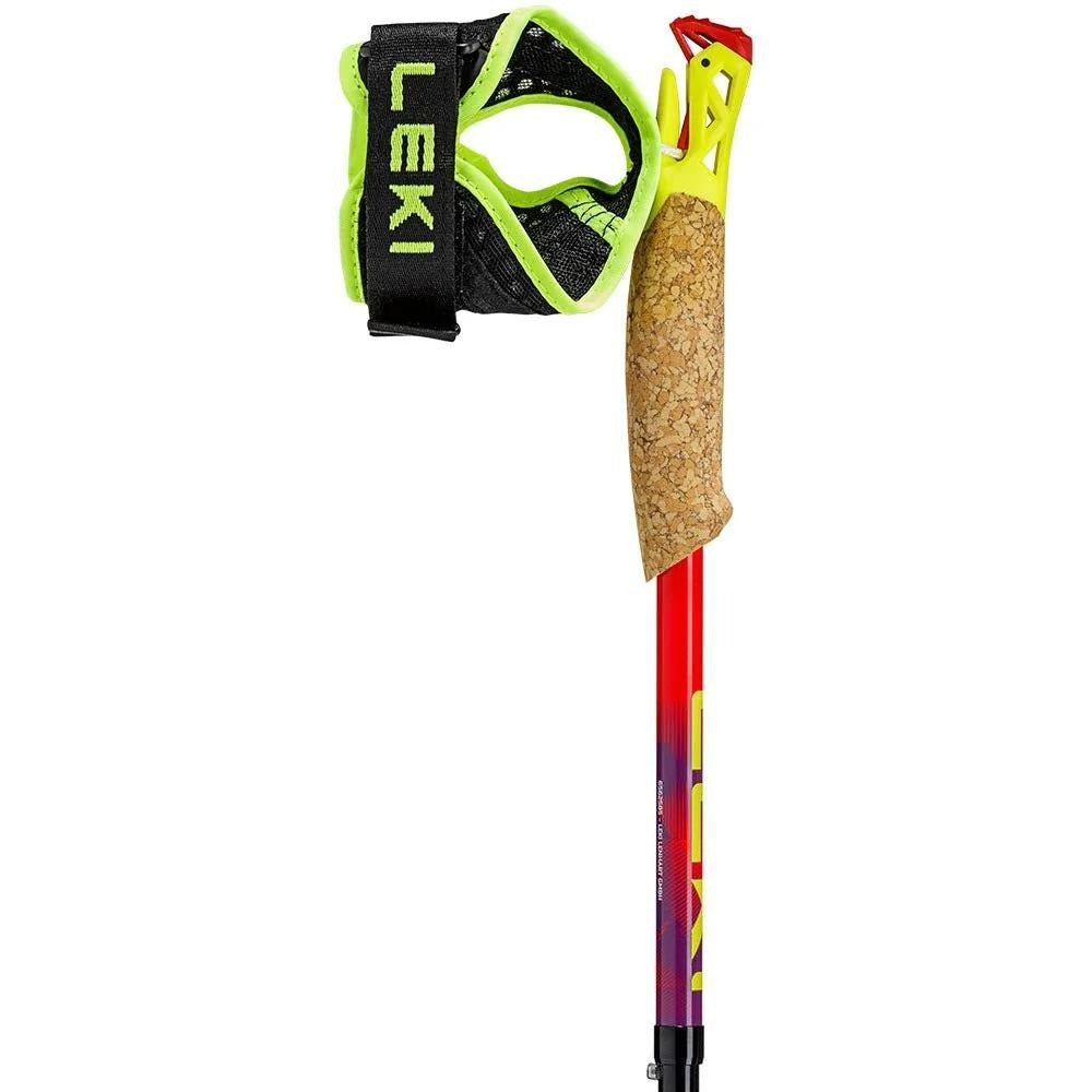 Detalle de la empuñadura Trail Shark de corcho de los bastones Leki Ultratrail FX.One Bright Red Violet Neon Yellow
