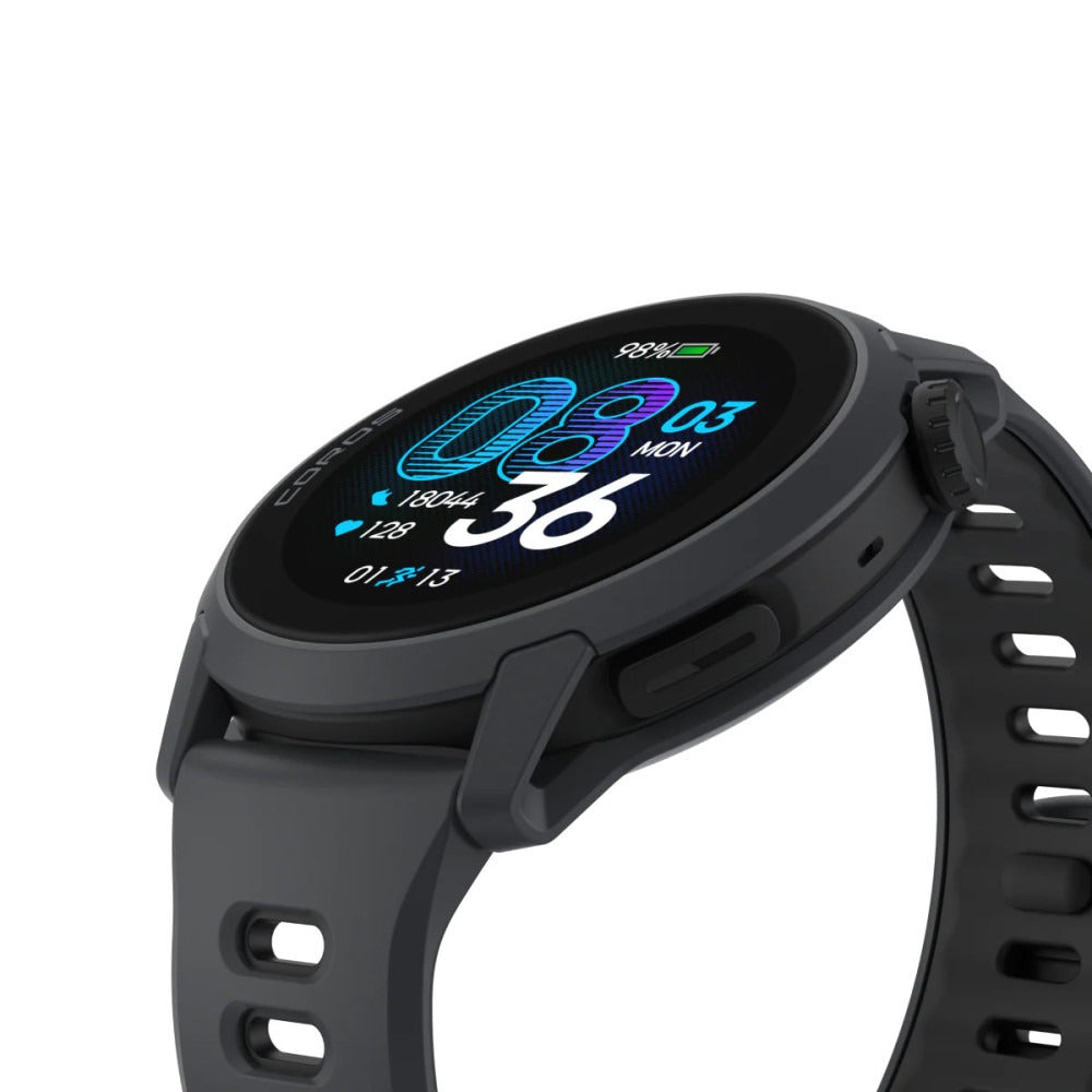 Reloj GPS Coros Pace 4 Negro visto en angulo, pantalla AMOLED de 1,2 pulgadas con esfera deportiva y correa de silicona