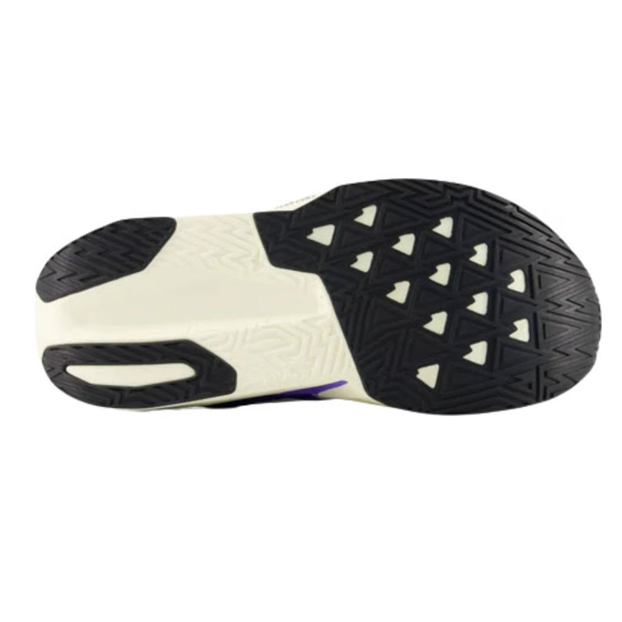 New Balance FuelCell Rebel V5 W Púrpura