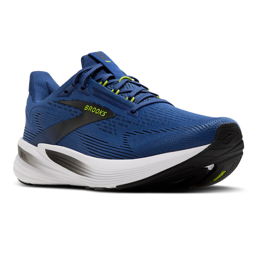 Brooks Revel 8